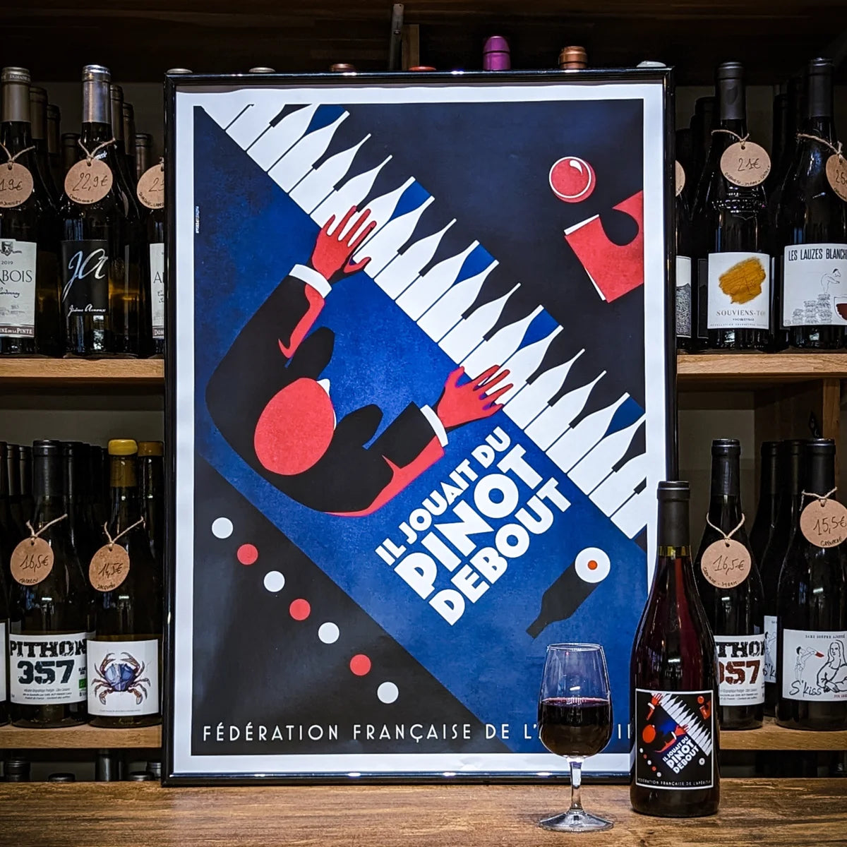 Affiche officielle FFA Il jouait du Pinot Debout – illustration rétro humoristique de Mathieu Persan célébrant le vin et la culture apéritive française.