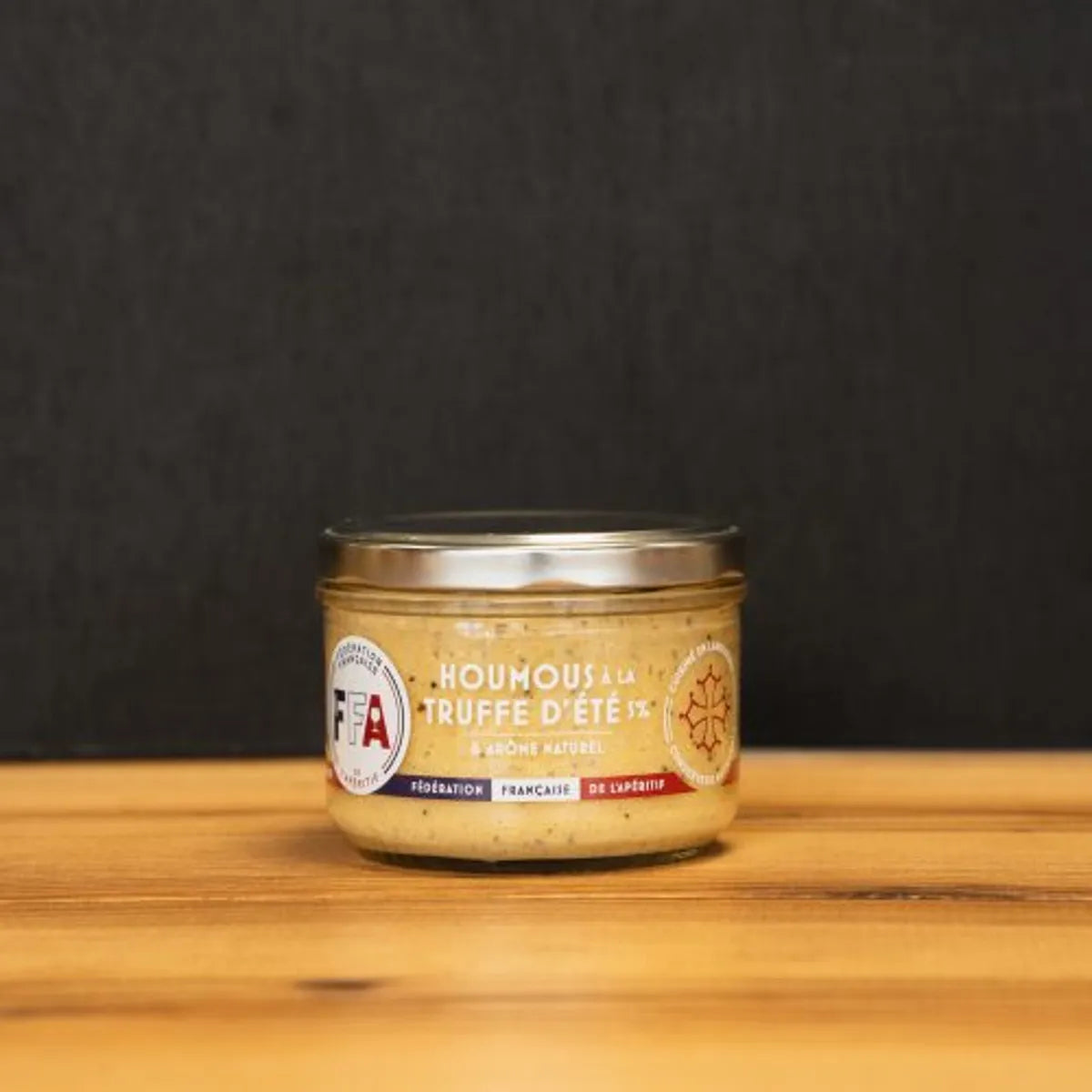 Houmous artisanal FFA à la truffe d’été 5 %, fabriqué en Languedoc, onctueux et raffiné pour un apéritif d’exception.