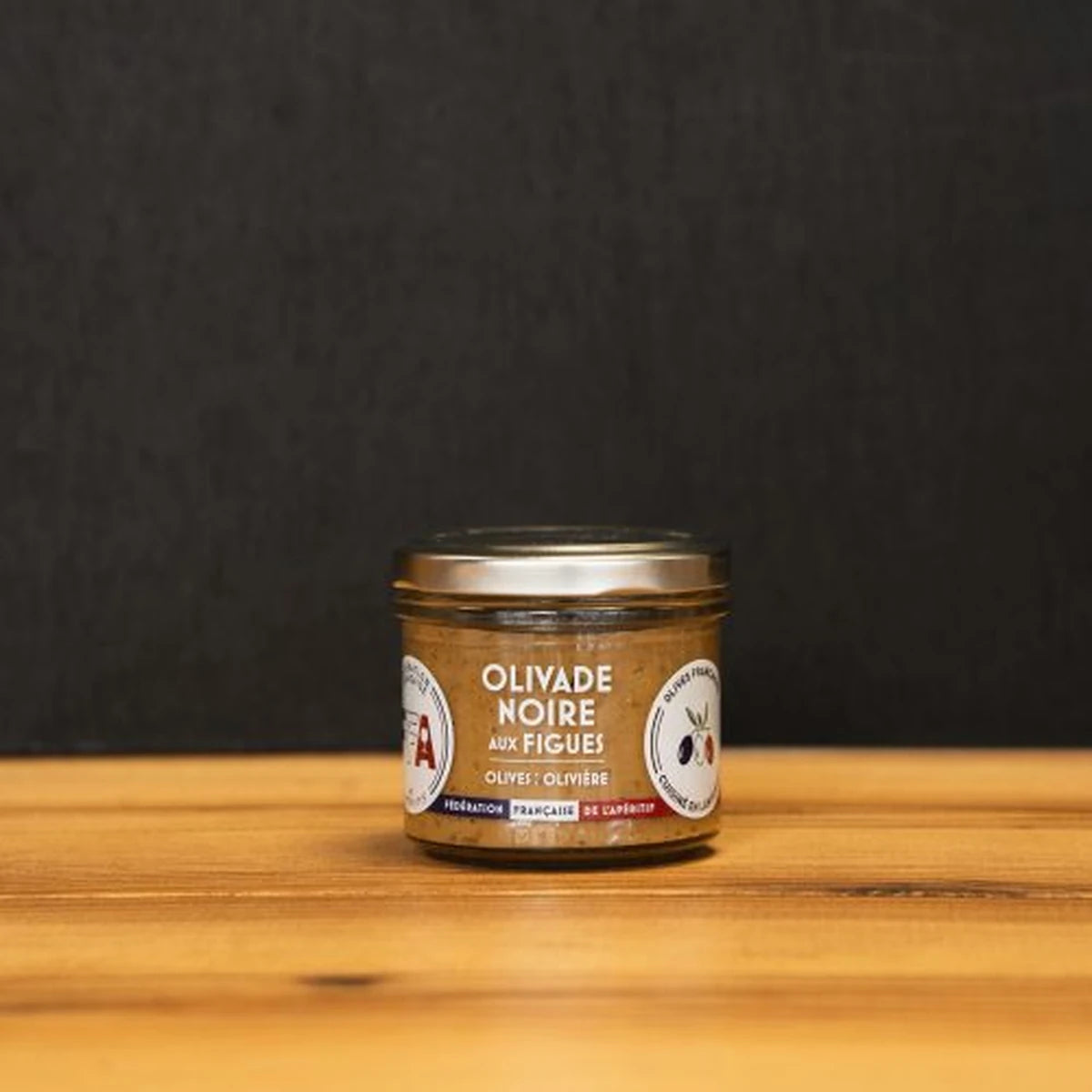 Olivade noire aux figues artisanale de la Fédération Française de l’Apéritif, tartinable gourmand à base d’olives et de figues, idéal pour l’apéro.