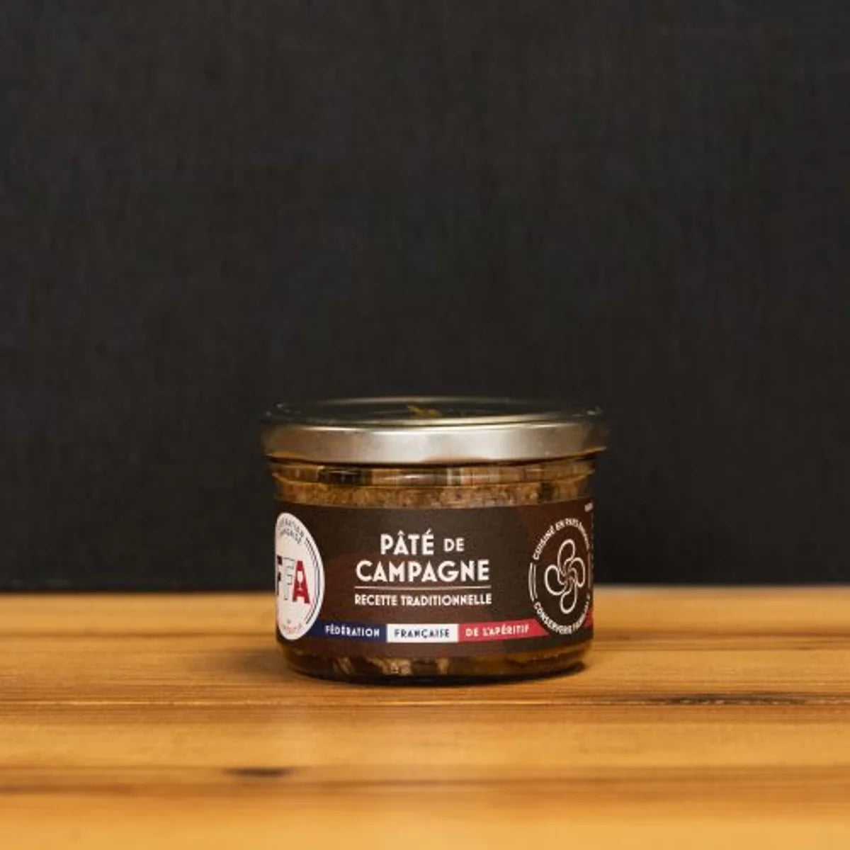 Pâté de campagne artisanal FFA – recette traditionnelle française au porc, fabriquée au Pays Basque, idéale pour l’apéritif.