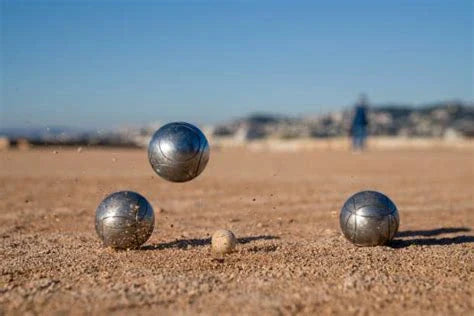🏐🔘Pétanque et apéro, la doublette gagnante⚪️⚫️