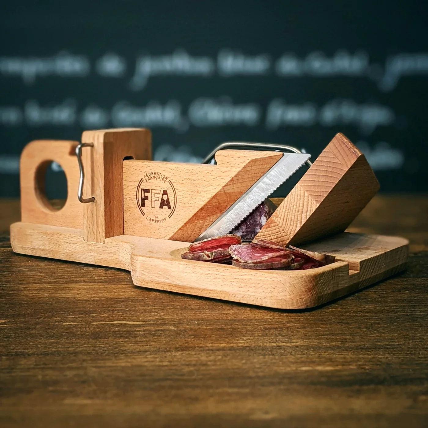 Accessoires apéritif FFA guillotine saucisson ecocup ustensiles apéro